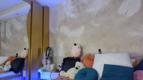 Jenny online show from 05-13-26, 04:43