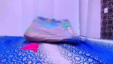 Sara  online show from 03-04-25, 03:04