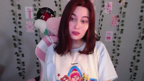 Snapshot of sarakinski chatting on 01-11-25, 09:57 Sara online show from 01-11-25, 09:57