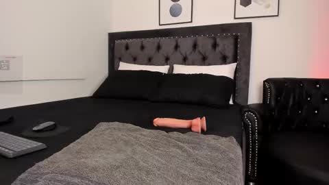 Sara online show from 03-05-26, 01:07