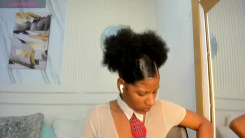 Sara Lewis online show from 07-15-26, 11:15