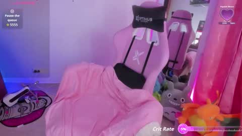 Snapshot of saralolo420 chatting on 11-11-25, 12:54 sara online show from 11-11-25, 12:54