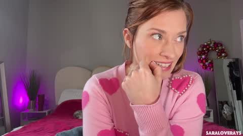 Snapshot of saraloverays chatting on 03-04-25, 09:22 Back from Vacay Follow for more here online show from 03-04-25, 09:22