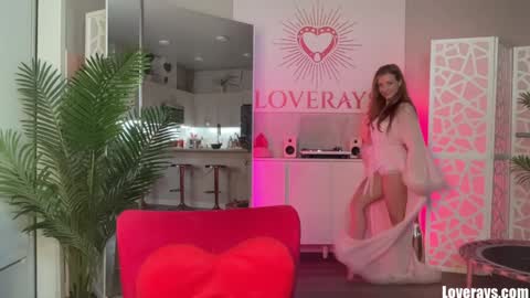 Snapshot of saraloverays chatting on 11-12-25, 03:51 Back from Vacay Follow for more here online show from 11-12-25, 03:51