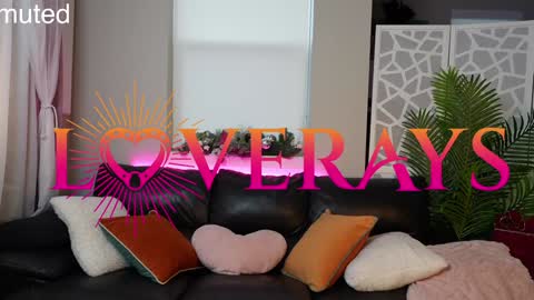 Snapshot of saraloverays chatting on 11-29-25, 11:08 Back from Vacay Follow for more here online show from 11-29-25, 11:08