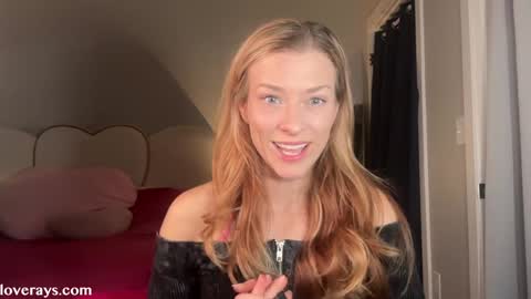 Snapshot of saraloverays chatting on 01-13-26, 03:23 Back from Vacay Follow for more here online show from 01-13-26, 03:23