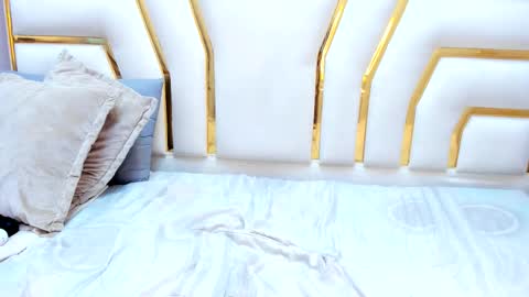   online show from 09-17-25, 05:14