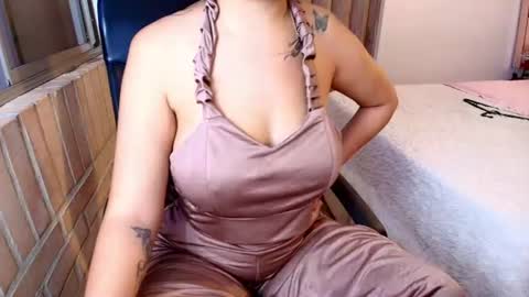 saramantha09 online show from 07-06-26, 11:18