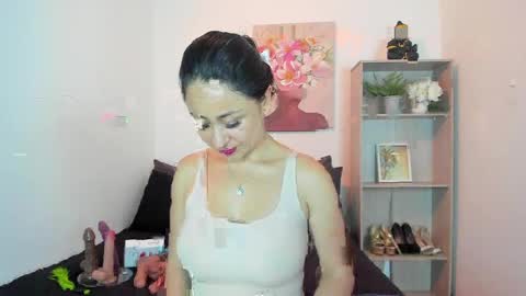 saramilf_69 online show from 05-13-26, 04:21