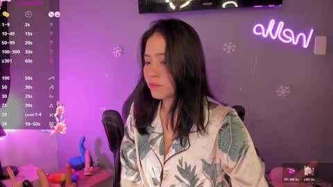 Snapshot of saraowens1 chatting on 12-21-25, 10:44 saraowens online show from 12-21-25, 10:44