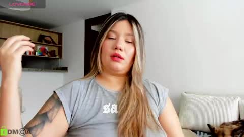 Sara  sarasmithfun by instagram online show from 02-05-25, 09:07