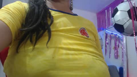 Snapshot of sarasmith2 chatting on 07-03-26, 11:11 sara online show from 07-03-26, 11:11