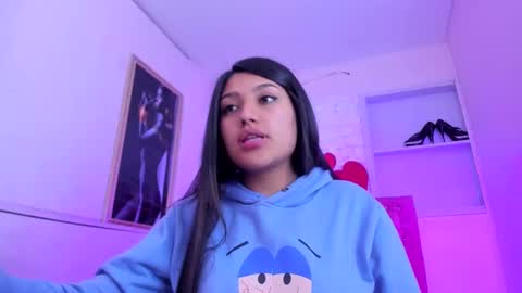 Snapshot of sarastonesx chatting on 10-09-25, 06:44 sarastonesx online show from 10-09-25, 06:44