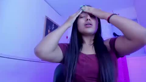 Snapshot of sarastonesx chatting on 10-19-25, 05:52 sarastonesx online show from 10-19-25, 05:52