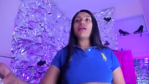 Snapshot of sarastonesx chatting on 11-23-25, 04:01 sarastonesx online show from 11-23-25, 04:01