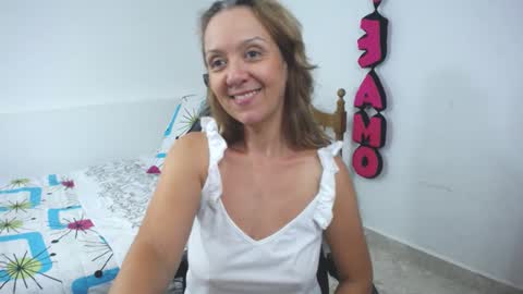 Snapshot of saray1221 chatting on 12-12-24, 08:53 saray1221 online show from 12-12-24, 08:53