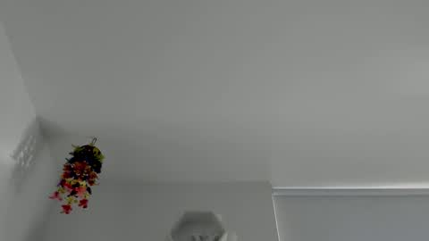 Snapshot of saray2312 chatting on 09-29-25, 09:19 Saray online show from 09-29-25, 09:19