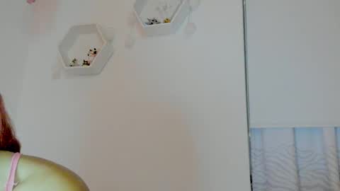 Snapshot of saray2312 chatting on 11-14-25, 11:24 Saray online show from 11-14-25, 11:24