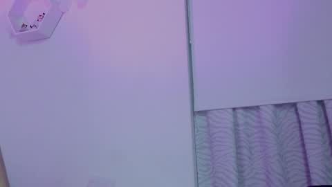 Snapshot of saray2312 chatting on 02-12-26, 11:33 Saray online show from 02-12-26, 11:33