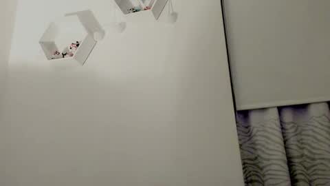 Snapshot of saray2312 chatting on 02-17-26, 04:09 Saray online show from 02-17-26, 04:09