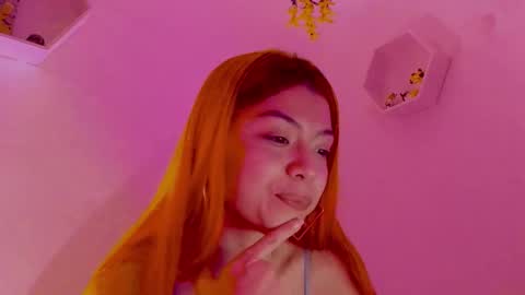 Snapshot of saray2312 chatting on 03-05-26, 04:19 Saray online show from 03-05-26, 04:19