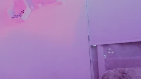 Snapshot of saray2312 chatting on 03-12-26, 04:18 Saray online show from 03-12-26, 04:18