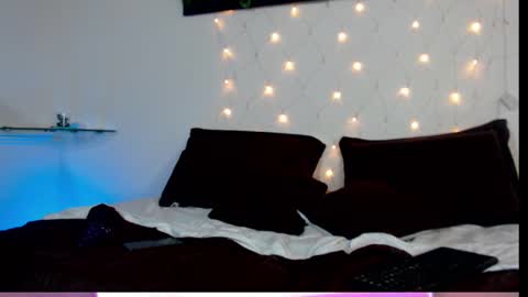 saray__jones online show from 02-12-25, 06:19