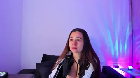 Snapshot of saray_mendoza chatting on 01-18-26, 08:45 Saray Mendoza online show from 01-18-26, 08:45