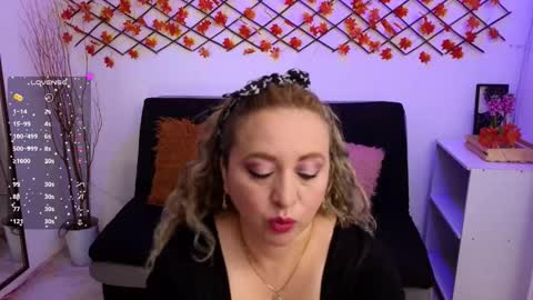 Saray  online show from 09-28-25, 11:48