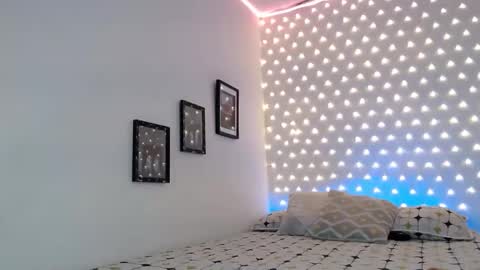 Snapshot of sarayander chatting on 12-17-24, 10:54 sarayander online show from 12-17-24, 10:54