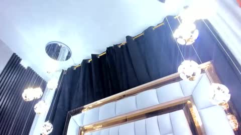 Snapshot of sarayroyse chatting on 09-30-25, 07:41 Saray online show from 09-30-25, 07:41