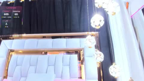 Snapshot of sarayroyse chatting on 11-21-25, 07:23 Saray online show from 11-21-25, 07:23