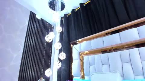 Snapshot of sarayroyse chatting on 06-10-26, 07:46 Saray online show from 06-10-26, 07:46