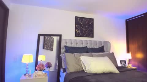 Snapshot of sarhamccormick chatting on 02-28-26, 10:49 sarha online show from 02-28-26, 10:49