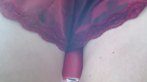 Snapshot of sariii1 chatting on 12-28-24, 05:14 Sara online show from 12-28-24, 05:14
