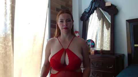 Snapshot of sariii1 chatting on 03-06-25, 03:24 Sara online show from 03-06-25, 03:24