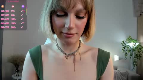 Your Selena 3 online show from 11-09-25, 03:16