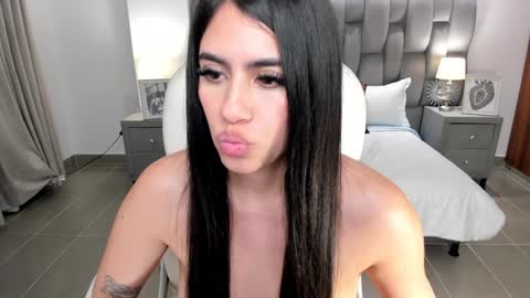 Snapshot of sarita_evanss chatting on 12-15-24, 10:07 Saritaaa online show from 12-15-24, 10:07