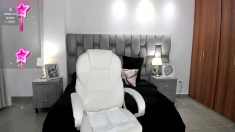 Snapshot of sarita_evanss chatting on 12-20-24, 03:25 Saritaaa online show from 12-20-24, 03:25
