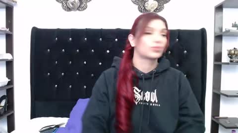 Snapshot of sarita_multisquirt chatting on 03-02-25, 02:08 Sara online show from 03-02-25, 02:08