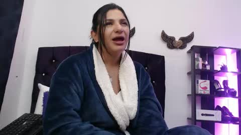 Sara online show from 03-19-26, 01:53