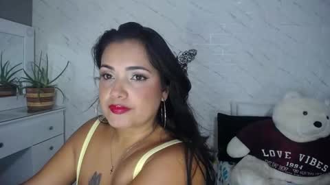 Snapshot of saritatellez chatting on 12-11-24, 07:14 Sarita Tellez online show from 12-11-24, 07:14