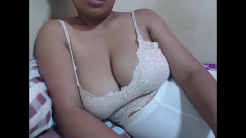 saronette online show from 02-19-25, 12:11
