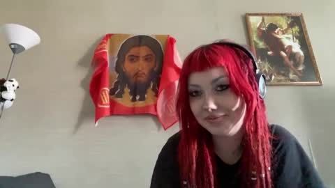 Mia online show from 05-08-26, 01:49