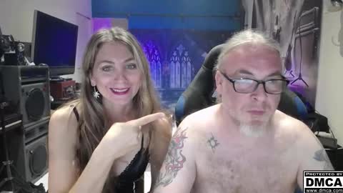 Giselle and Jay online show from 10-23-25, 06:50