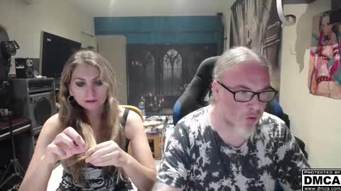 Giselle and Jay online show from 10-31-25, 05:03