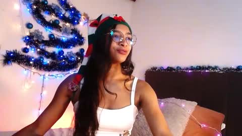 Snapshot of sasha_bowei chatting on 12-18-25, 02:39 sasha_bowei online show from 12-18-25, 02:39
