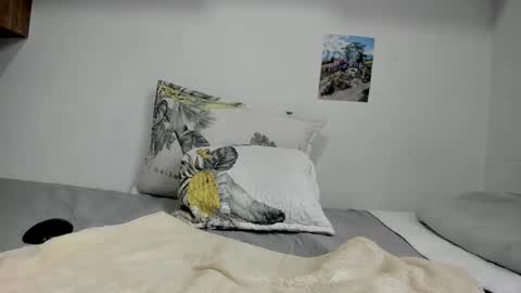 Snapshot of sasha_collinns chatting on 03-05-26, 10:17 sasha_collinns online show from 03-05-26, 10:17