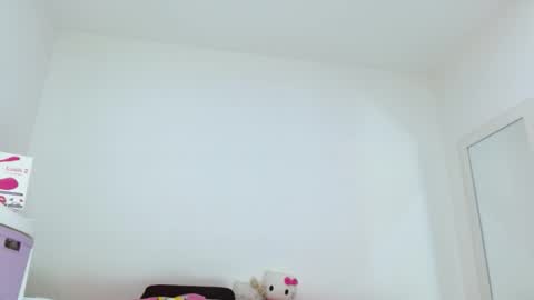 Sasha Creamy online show from 10-16-25, 10:22