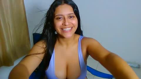 Snapshot of sasha_rose23 chatting on 12-03-25, 09:51 Camila online show from 12-03-25, 09:51